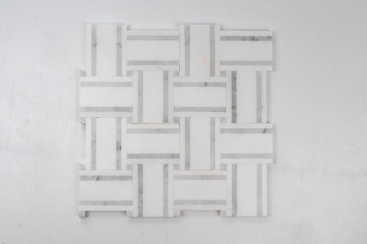 Grand Bacon - Thassos with Carrara Strip