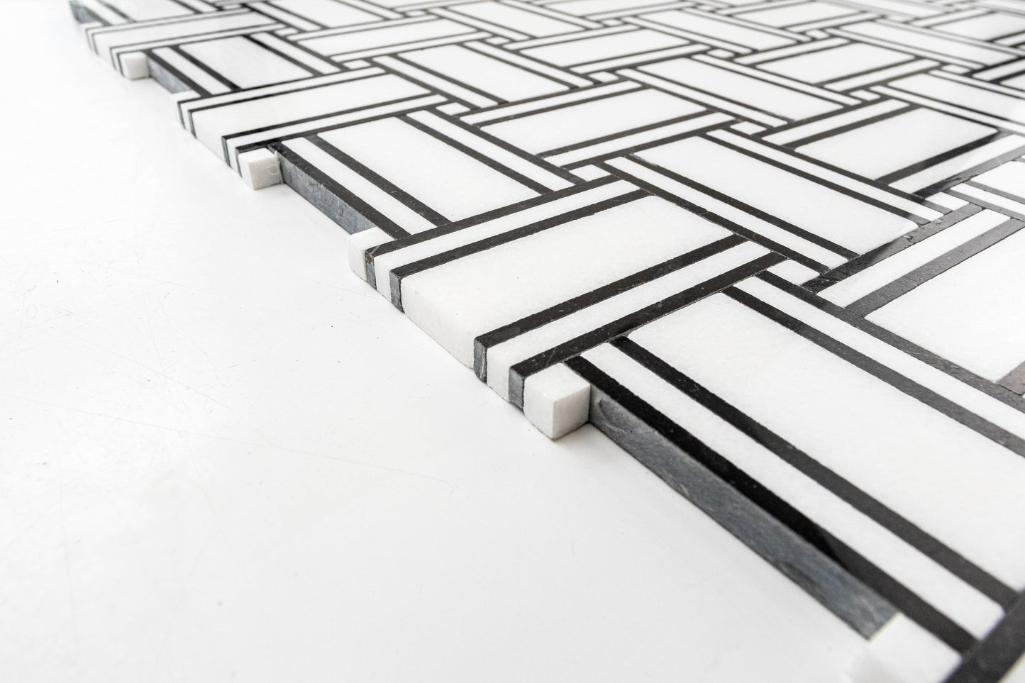 Grand Bacon - Thassos with Black Strip