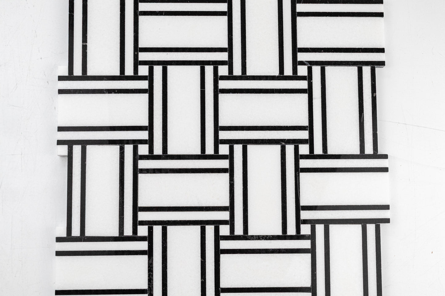 Grand Bacon - Thassos with Black Strip