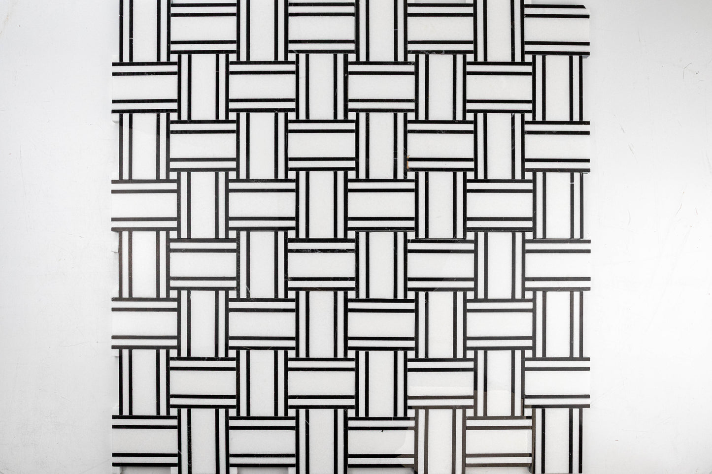 Grand Bacon - Thassos with Black Strip