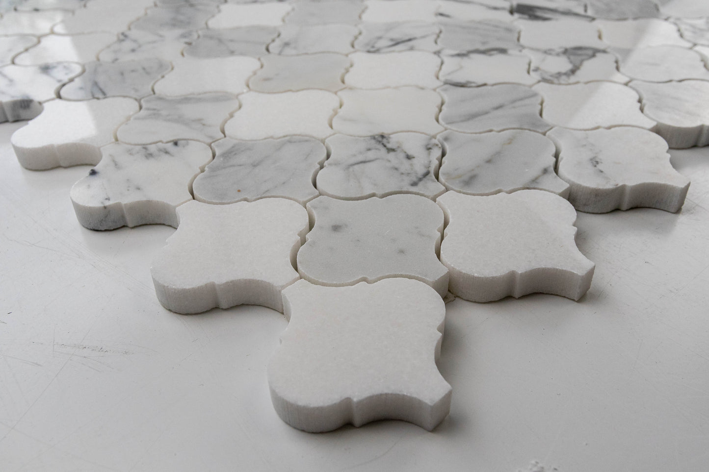 Mini Arabesque - Thassos, Carrara, Statuario