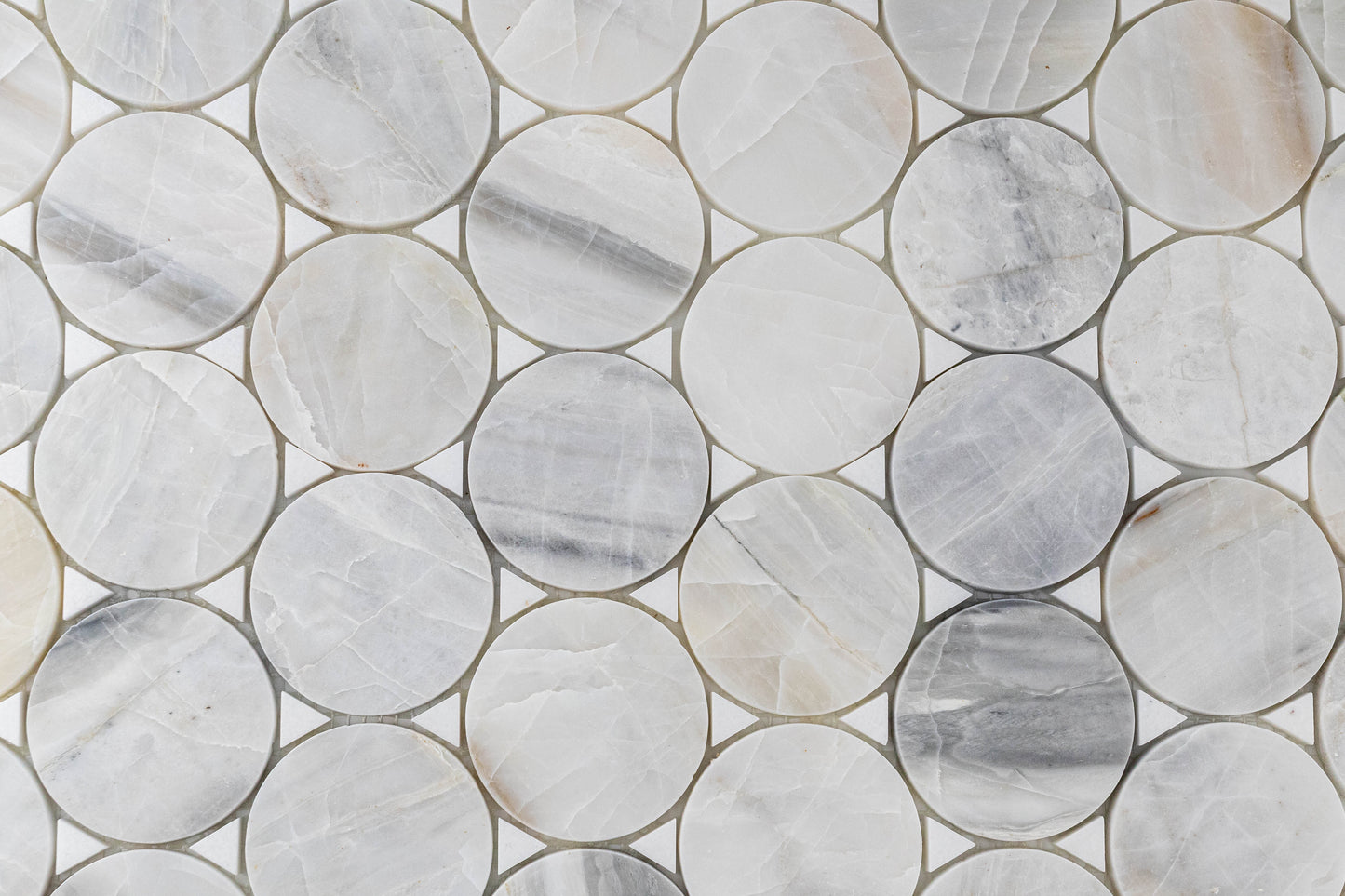 3" Penny Round Aspen Grey Honed with Thassos Polished Triangles