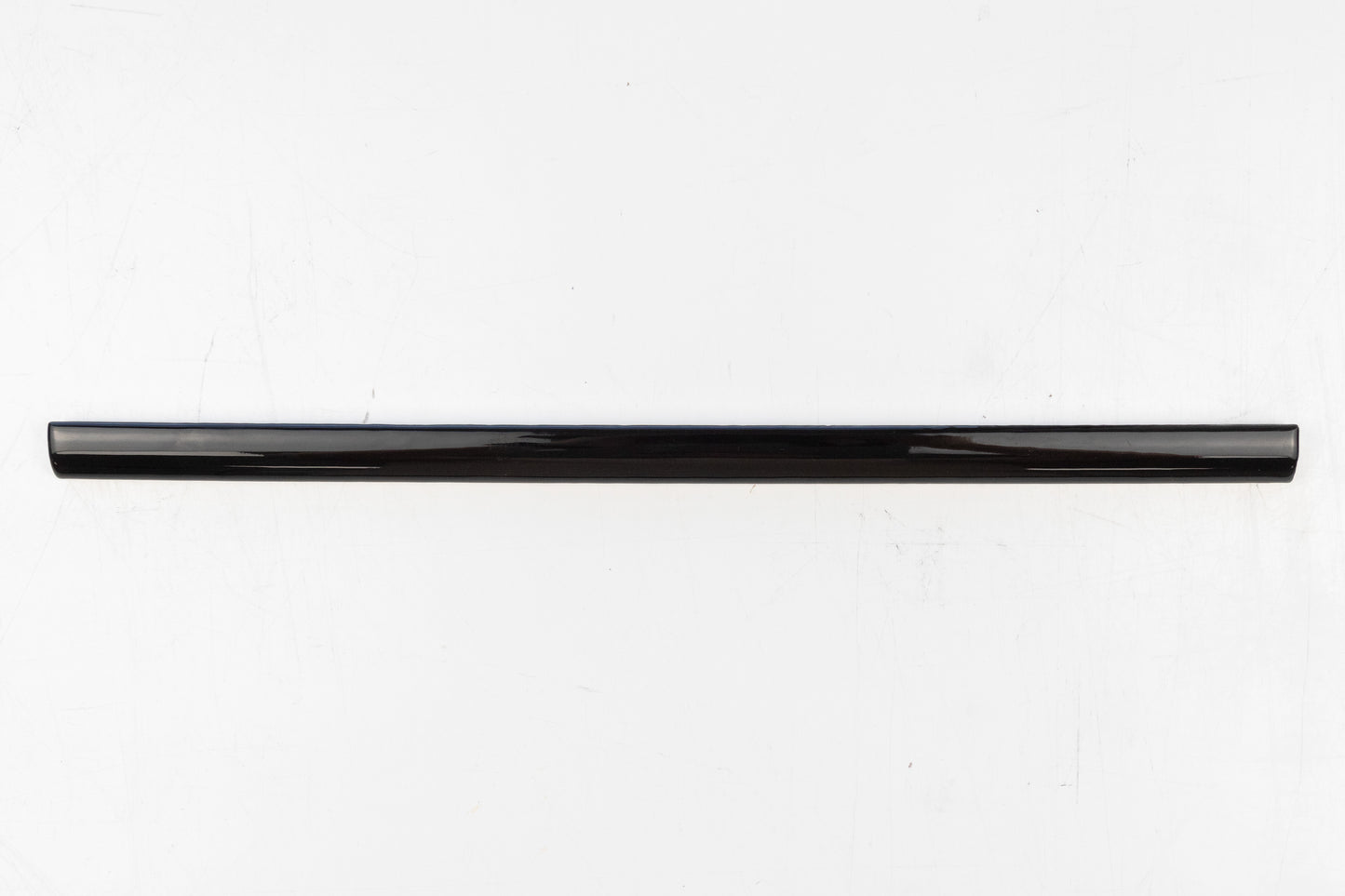 Berkshire Dove Black Liner Glossy 0.5" x 12"