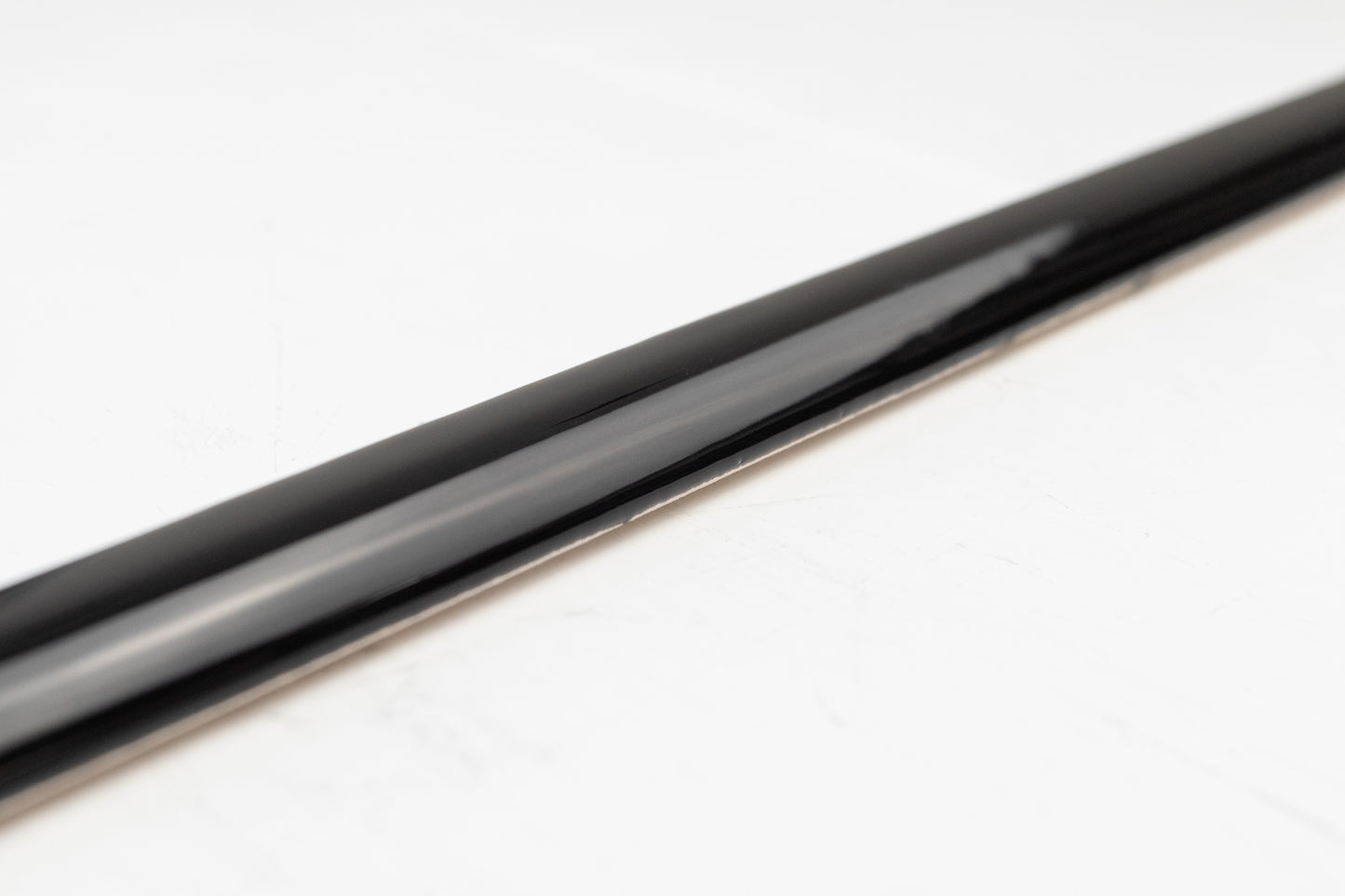 Berkshire Dove Black Liner Glossy 0.5" x 12"