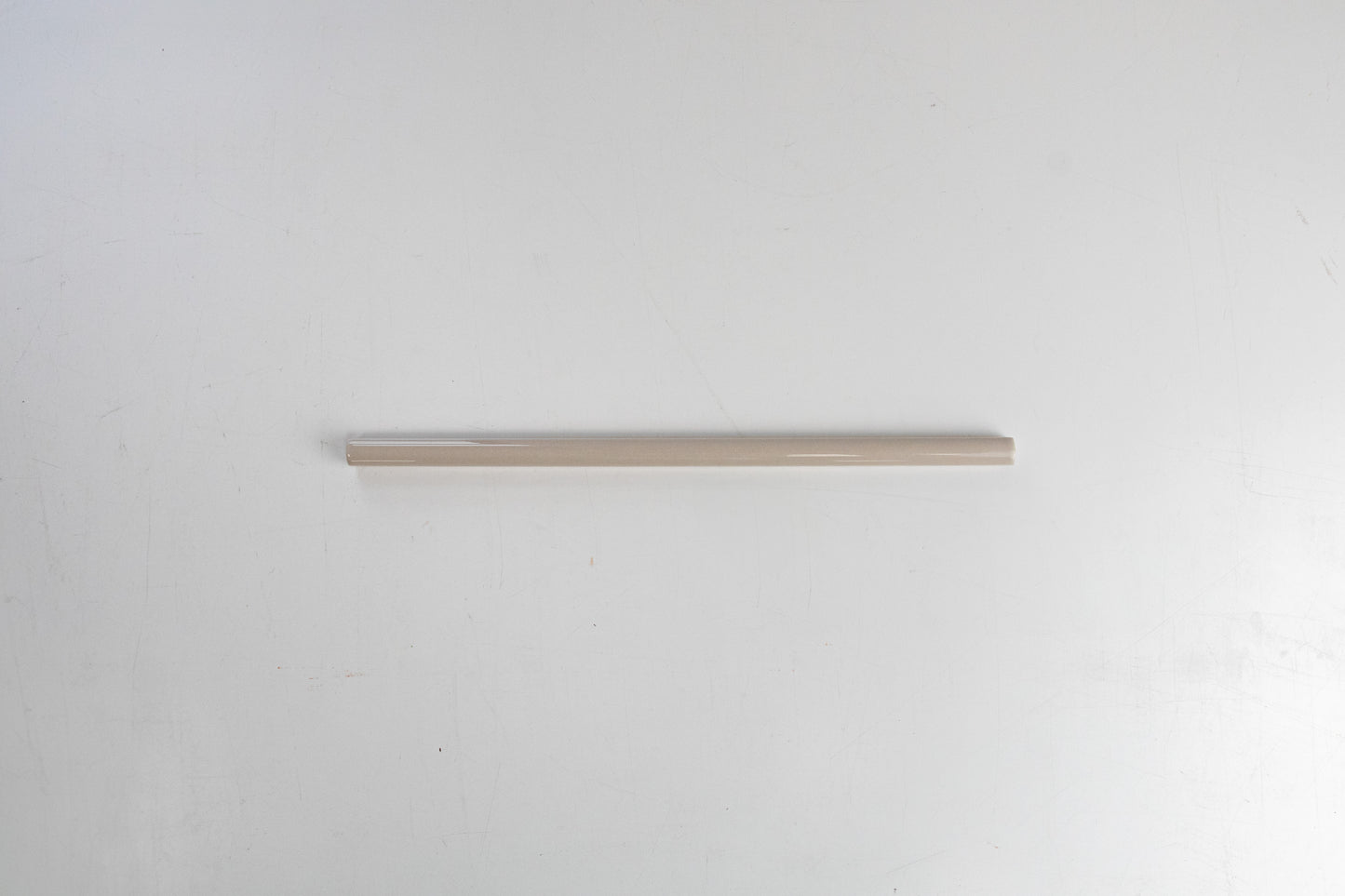 Bridgwood Petite Griege Glossy Liner 0.5" x 12"