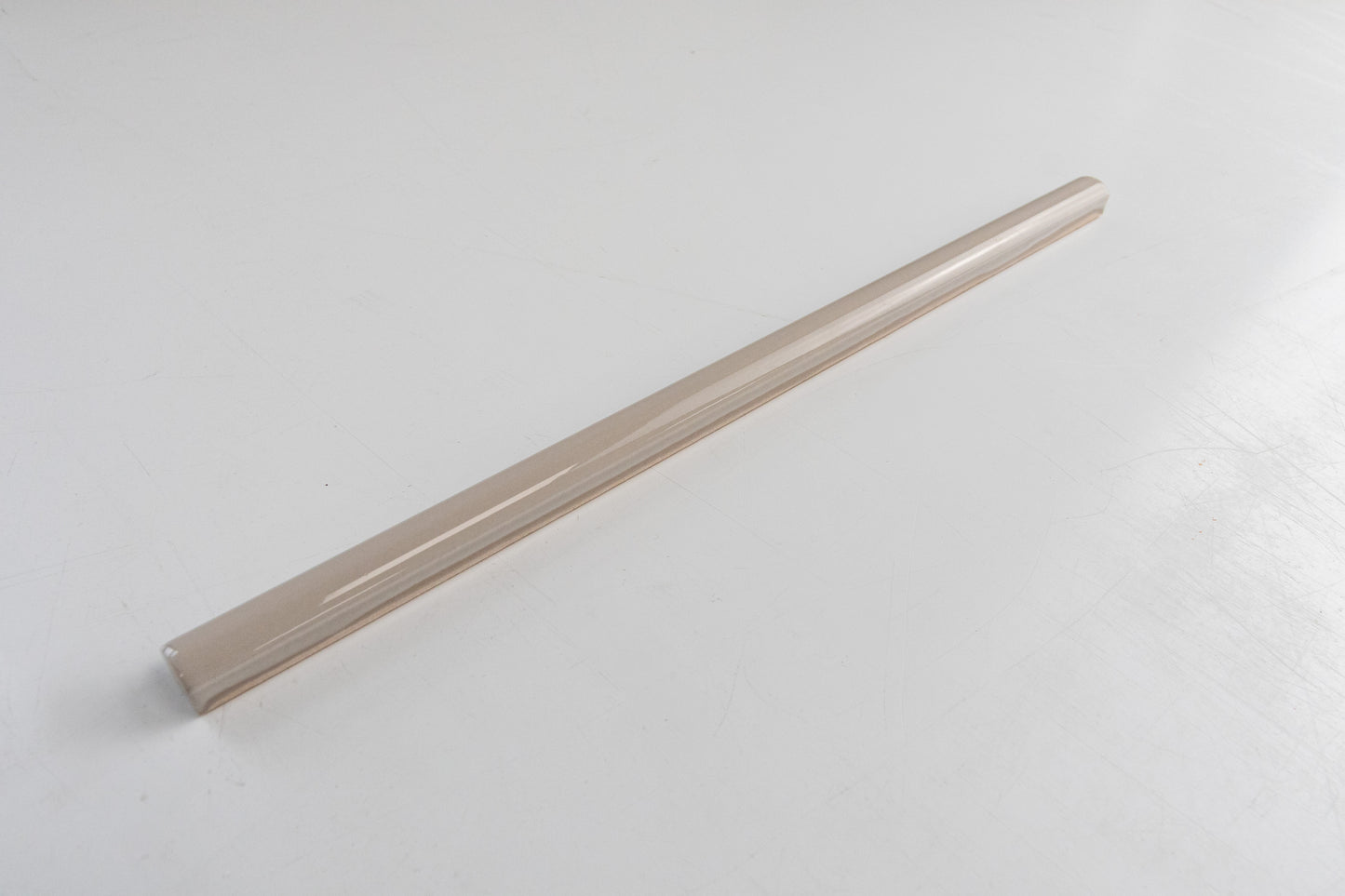 Bridgwood Petite Griege Glossy Liner 0.5" x 12"