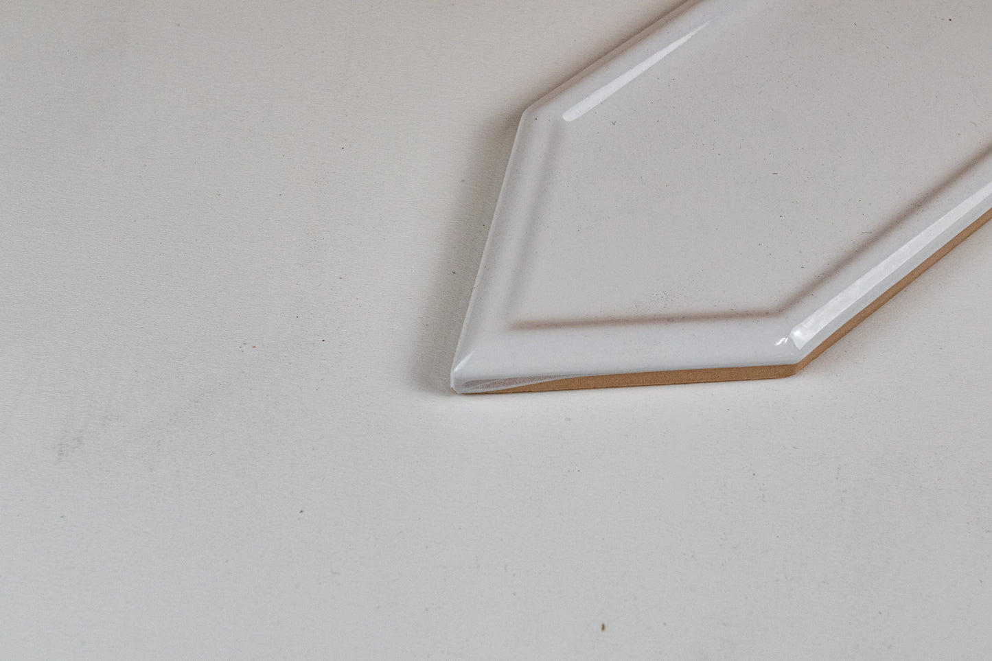 Berkshire Dove Snow Frame Picket Glossy