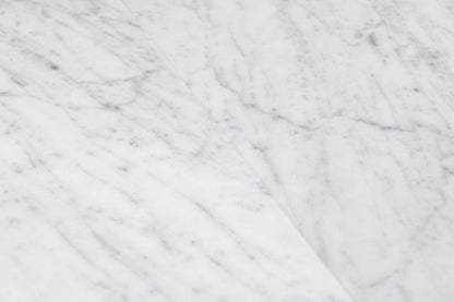 Carrara Field 18" x 18"