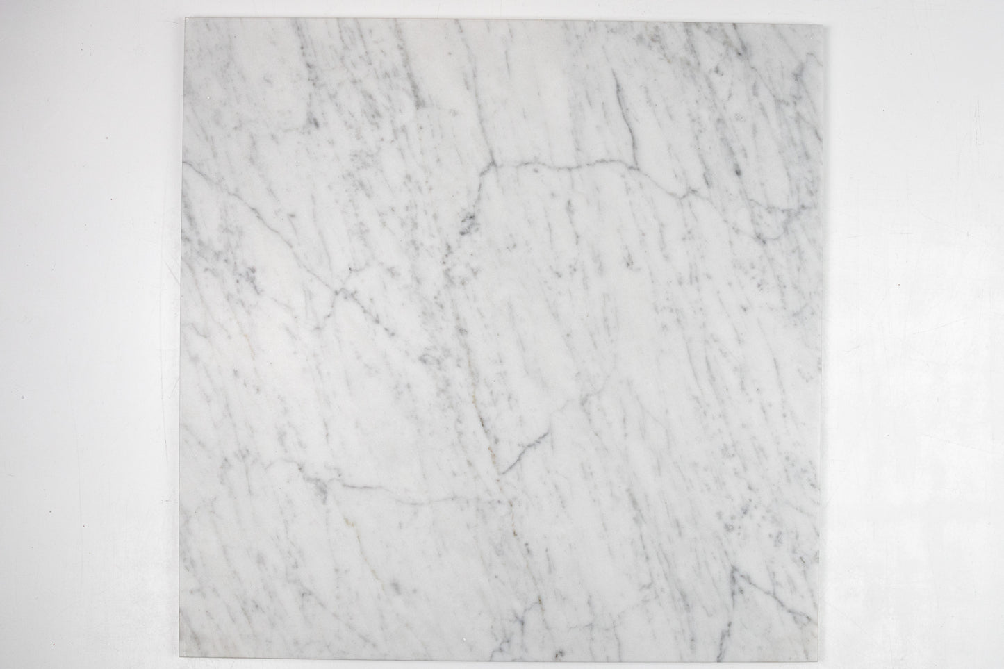 Carrara Field 18" x 18"