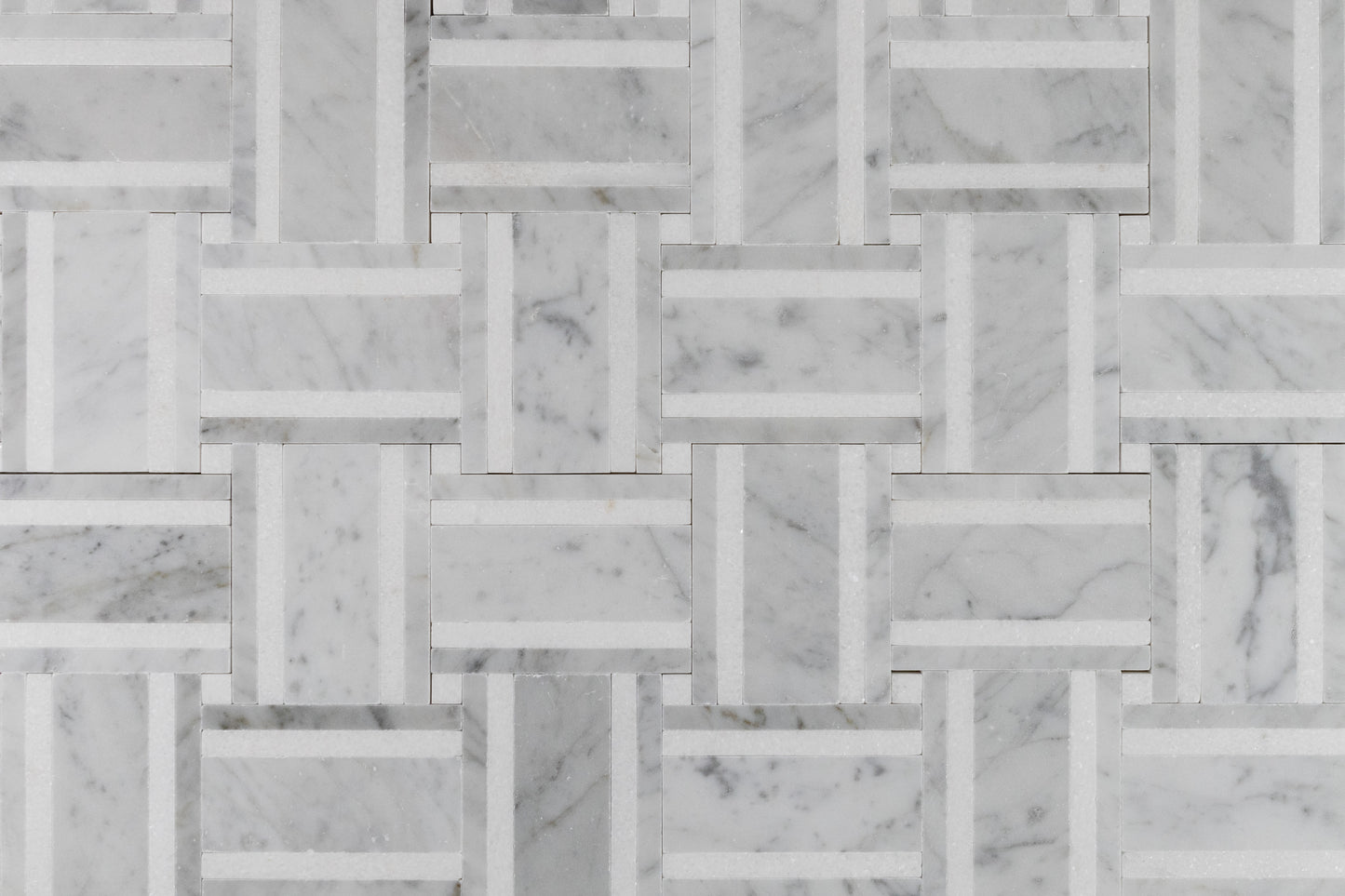 Grand Bacon - Carrara with Thassos Strip