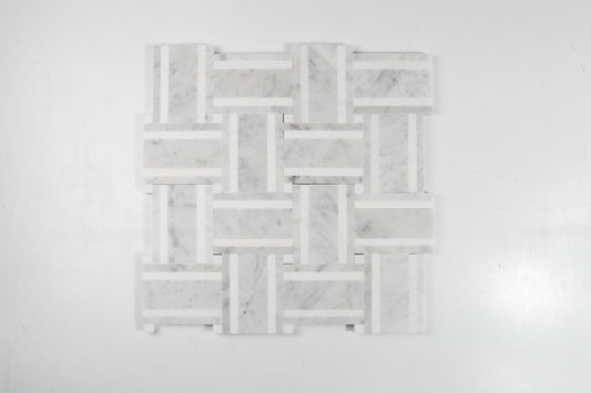 Grand Bacon - Carrara with Thassos Strip