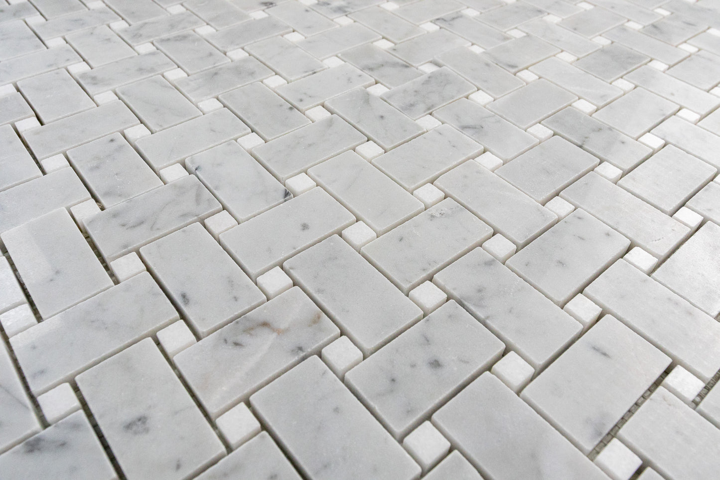Medium Basketweave - Carrara with Thassos Dot