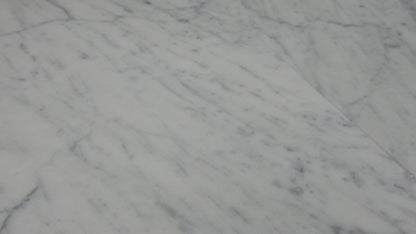 Carrara Field 18" x 18"