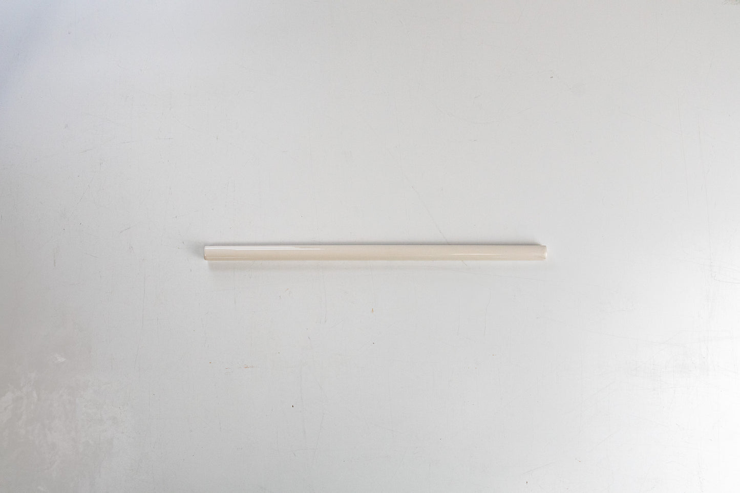Bridgwood Petite Off White Glossy Liner 0.5" x 12"