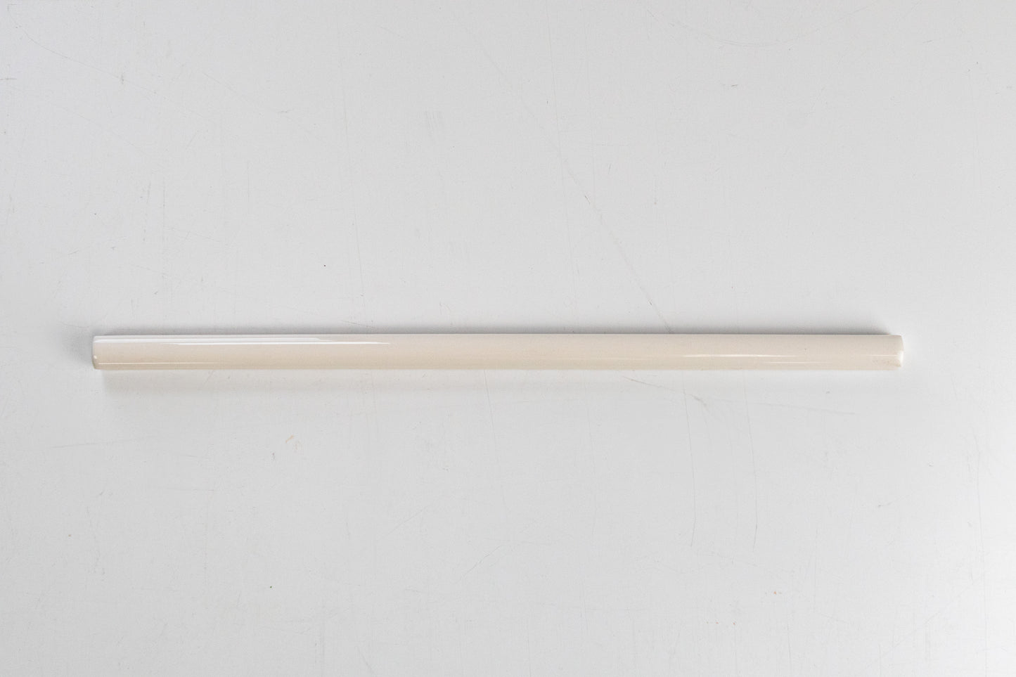 Bridgwood Petite Off White Glossy Liner 0.5" x 12"